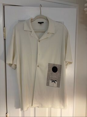 REISS Men's Cream Short-Sleeve Button Shirt with Pocket Graphic